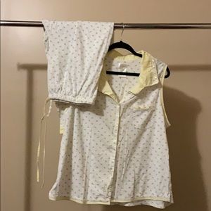 2X pjs set yellow flowers